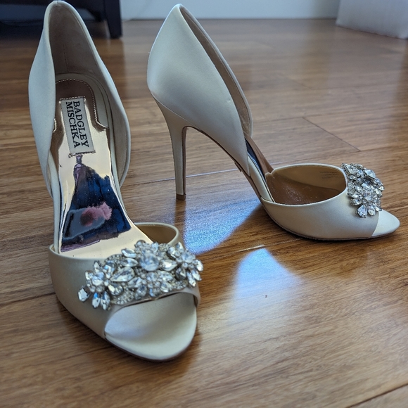 Badgley Mischka Heels - Picture 3 of 8